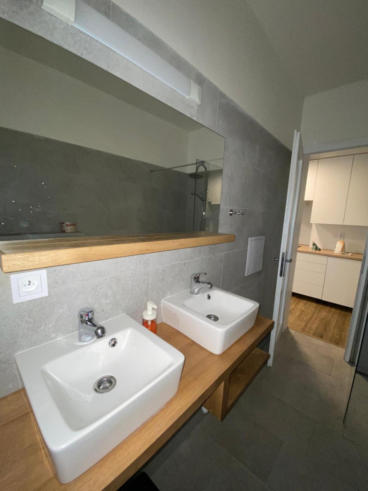 Garsoniera Ostrava City Centr, Na Hradbach 118 Luaran gambar